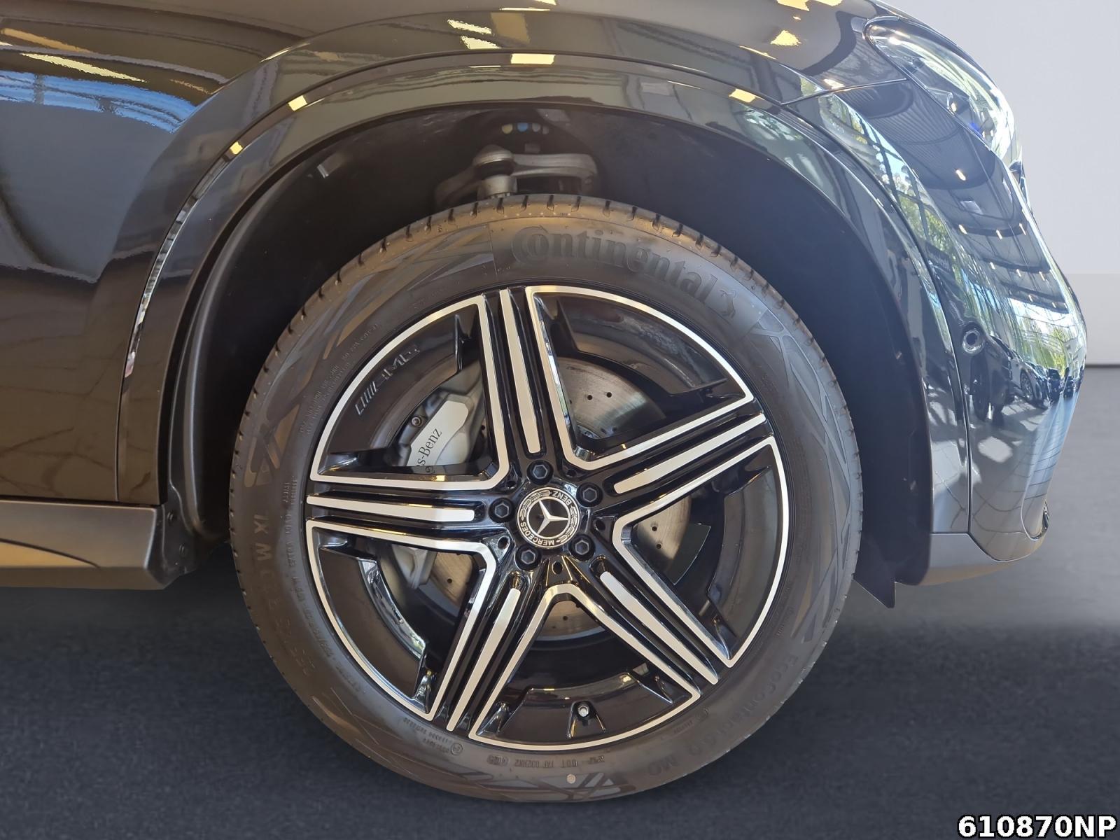 Fahrzeugabbildung Mercedes-Benz GLC 300 de 4M AMG AHK Pano Digital 360° Memory