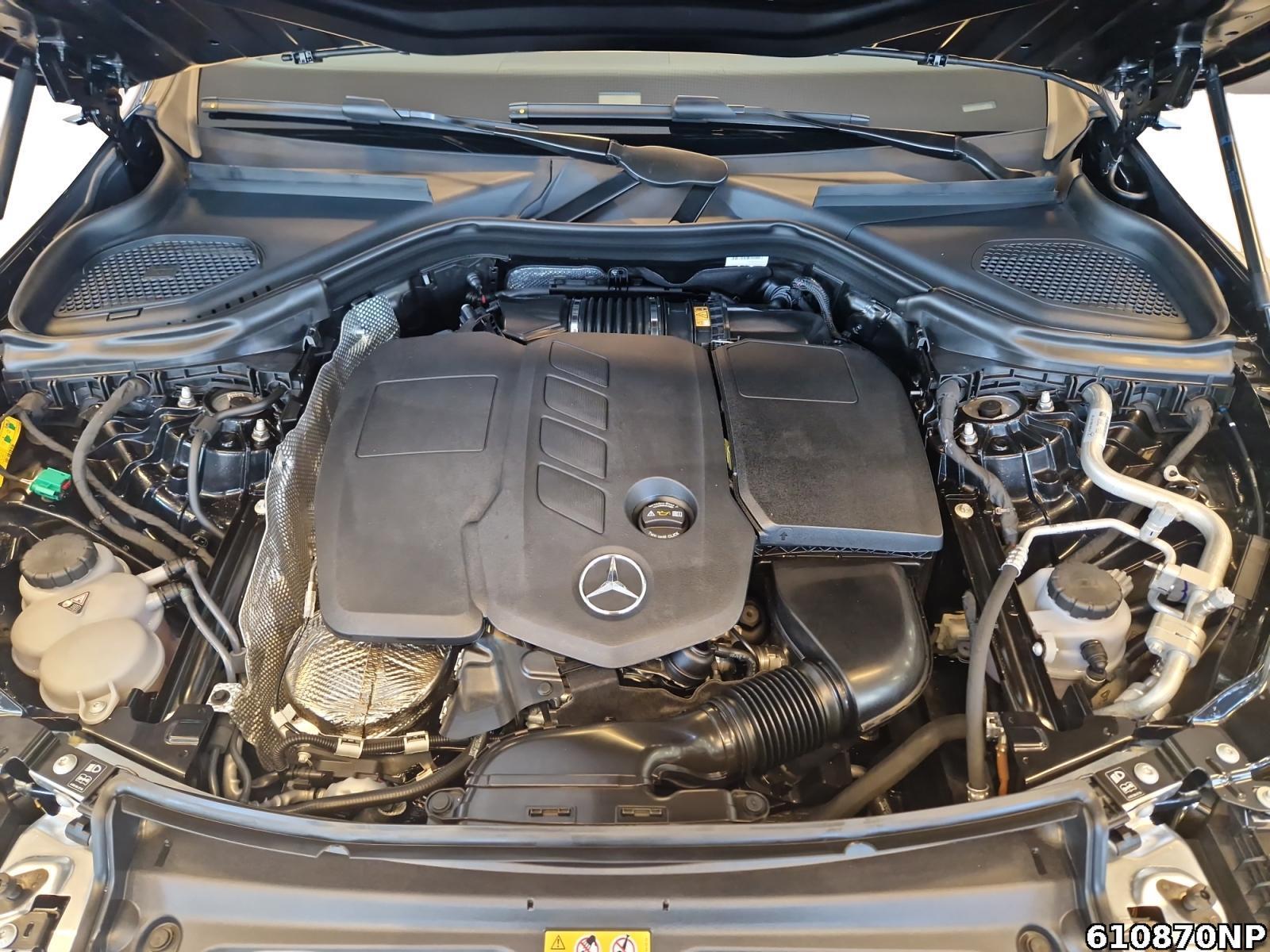 Fahrzeugabbildung Mercedes-Benz GLC 300 de 4M AMG AHK Pano Digital 360° Memory