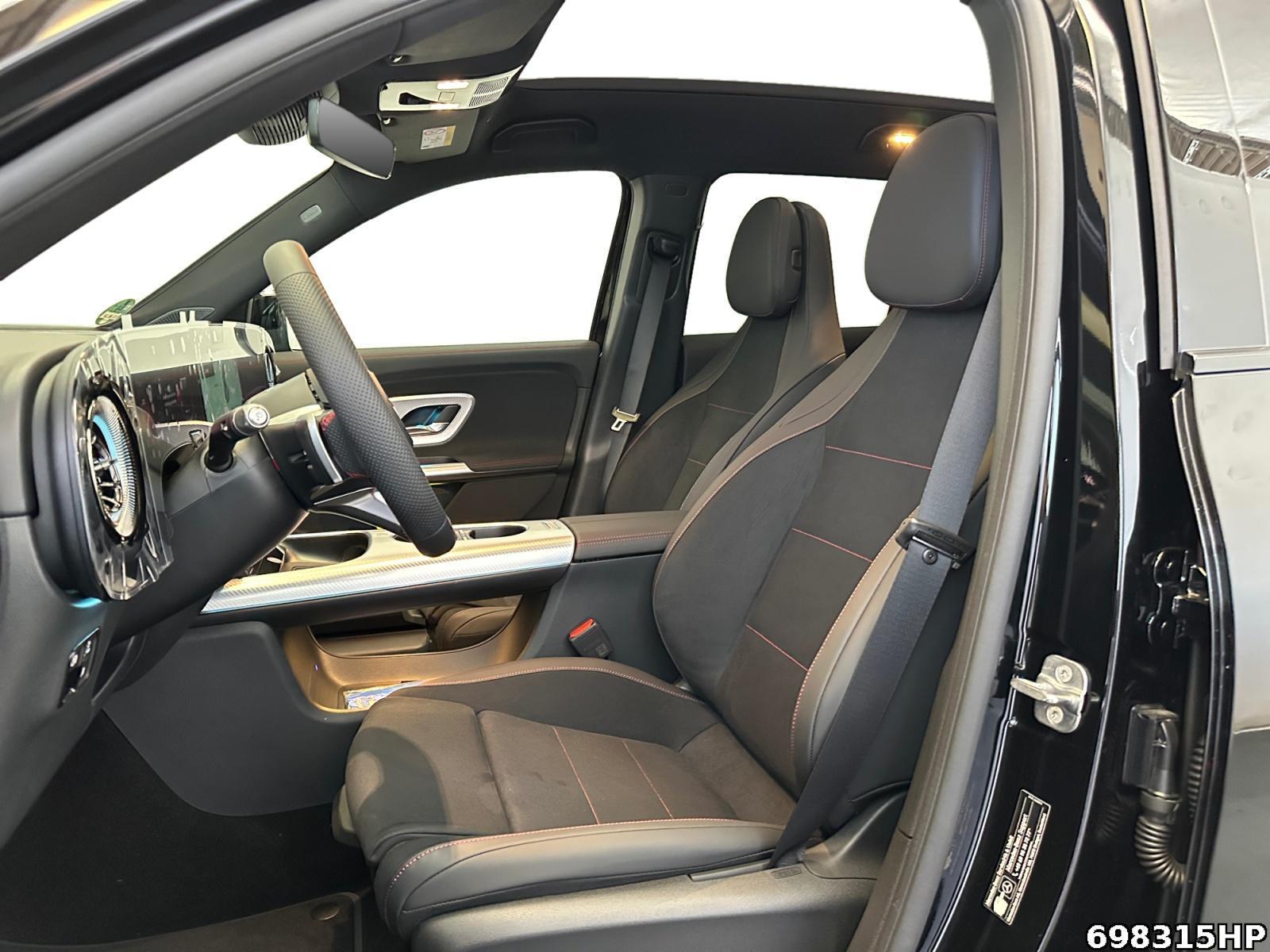 Fahrzeugabbildung Mercedes-Benz GLB 200 +AMG+NIGHT+AHK+MULTIBEAM+SUPERSCREEN+