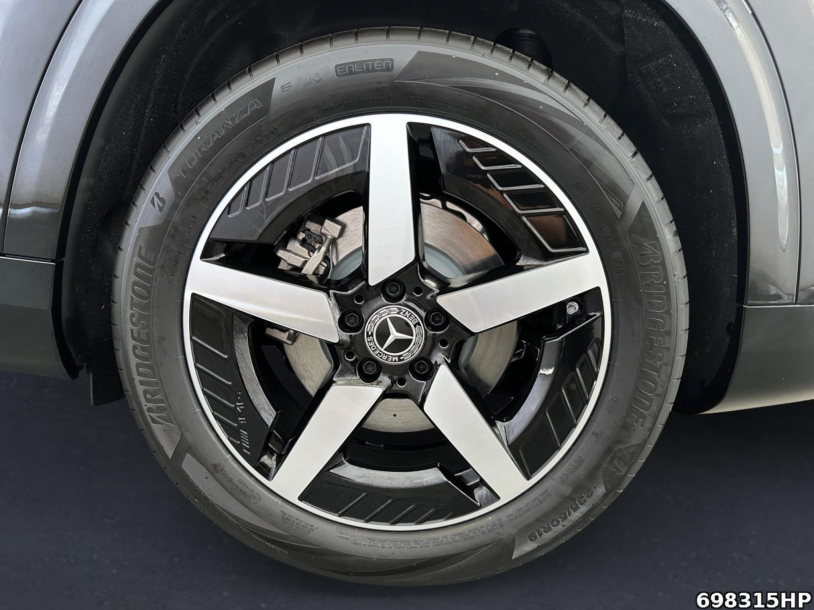 Fahrzeugabbildung Mercedes-Benz GLB 200 +AMG+NIGHT+AHK+MULTIBEAM+SUPERSCREEN+