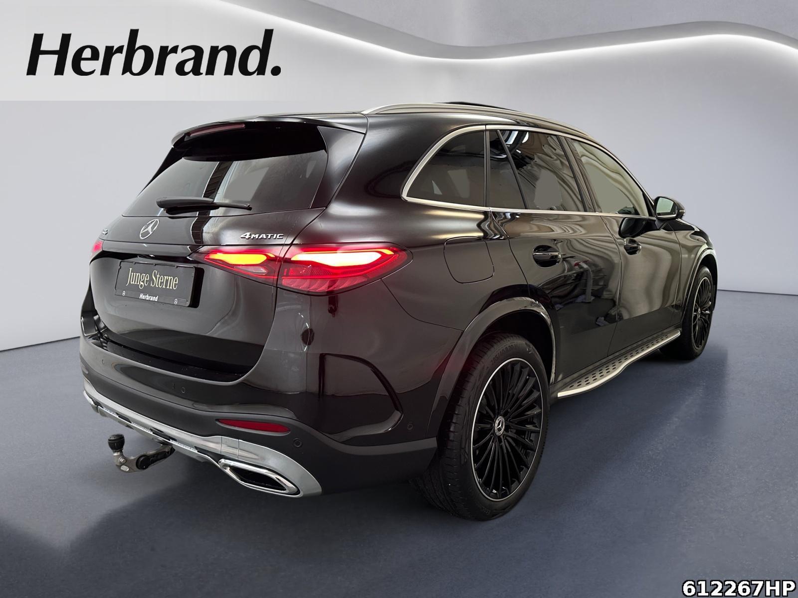 Fahrzeugabbildung Mercedes-Benz GLC 300 e 4M AMG AHK Pano 360°DistonicMemoryLED