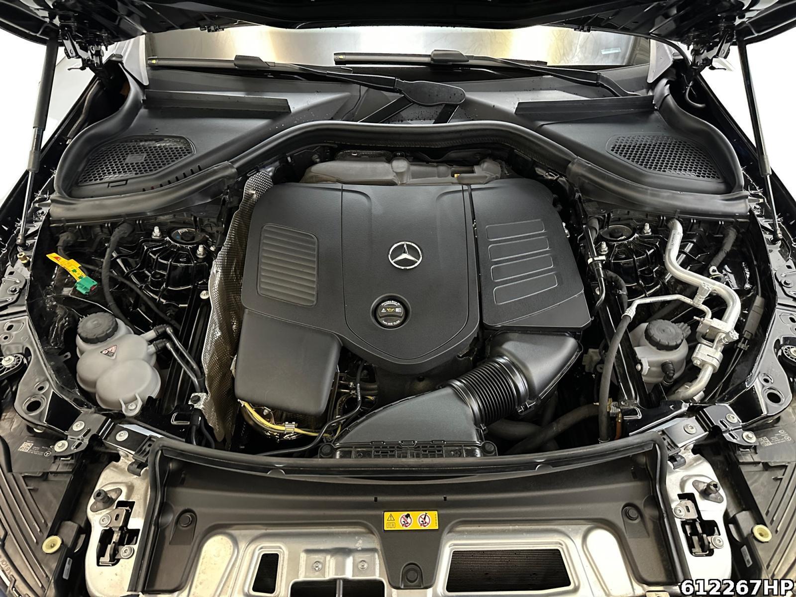 Fahrzeugabbildung Mercedes-Benz GLC 300 e 4M AMG AHK Pano 360°DistonicMemoryLED