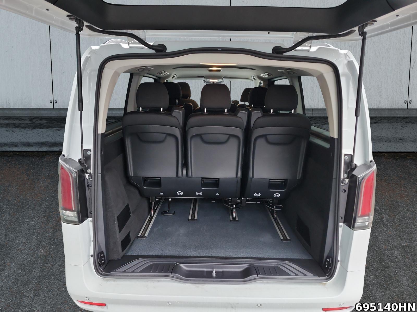 Fahrzeugabbildung Mercedes-Benz Vito 119 CDI Tourer PRO Lang*9-Sitzer*Multibeam