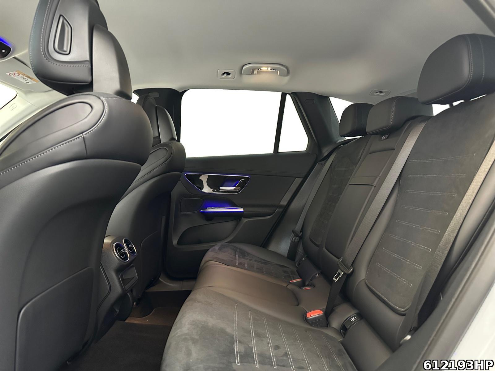 Fahrzeugabbildung Mercedes-Benz GLC 300 e 4M AMG AHK Digital Light Keyless 360°
