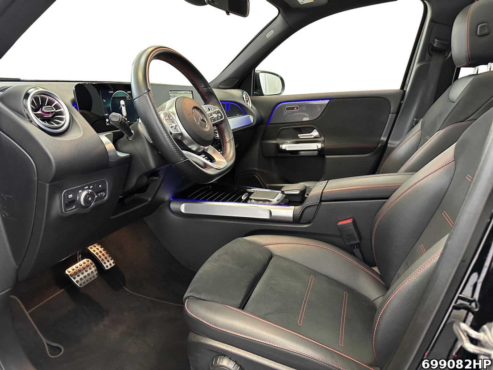 Fahrzeugabbildung Mercedes-Benz GLB 200 d AMG Night Panorama Anhängerkupplung