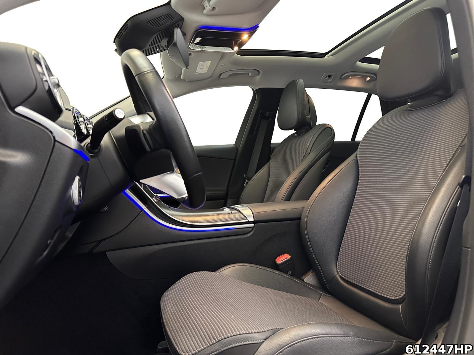 Fahrzeugabbildung Mercedes-Benz C 300 e T Avantgarde Pano AHK Distronic Ambiente