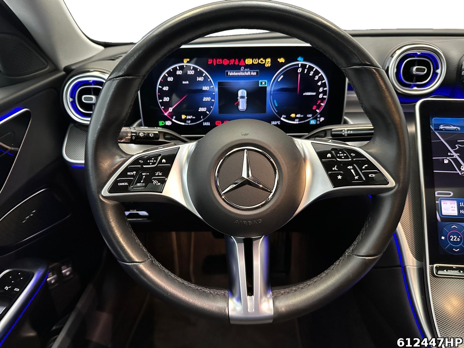 Fahrzeugabbildung Mercedes-Benz C 300 e T Avantgarde Pano AHK Distronic Ambiente