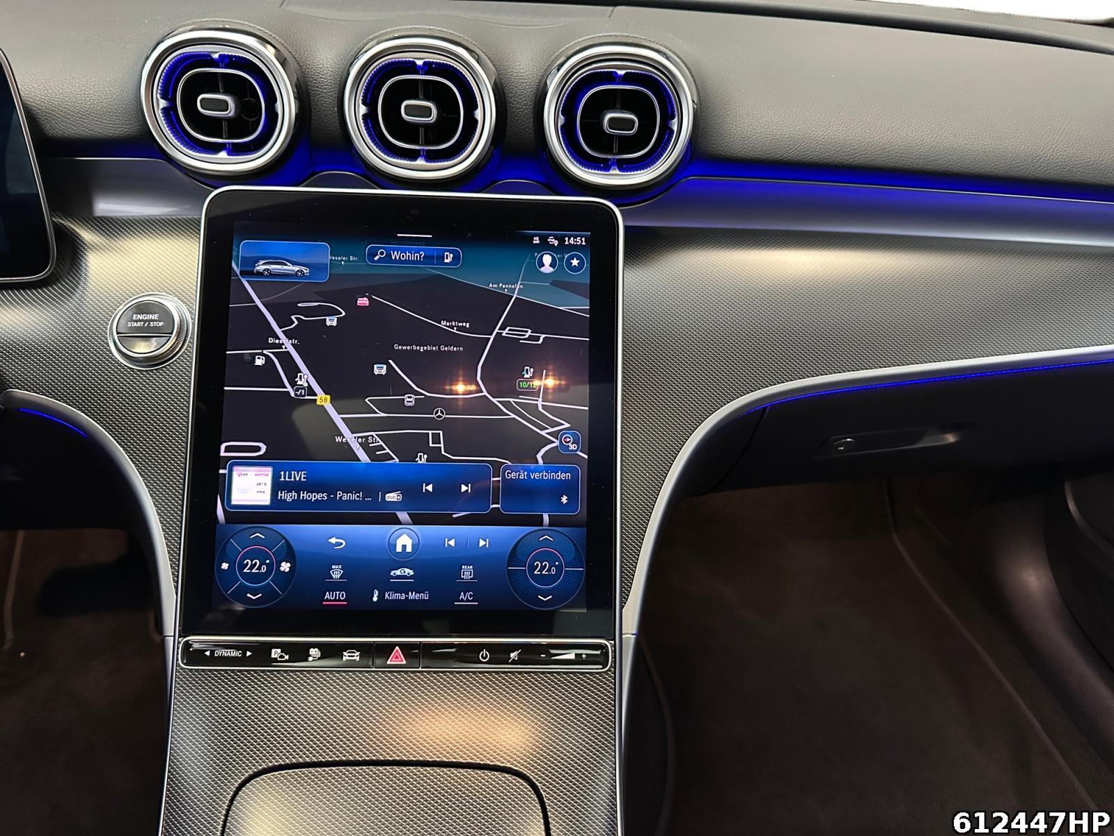 Fahrzeugabbildung Mercedes-Benz C 300 e T Avantgarde Pano AHK Distronic Ambiente