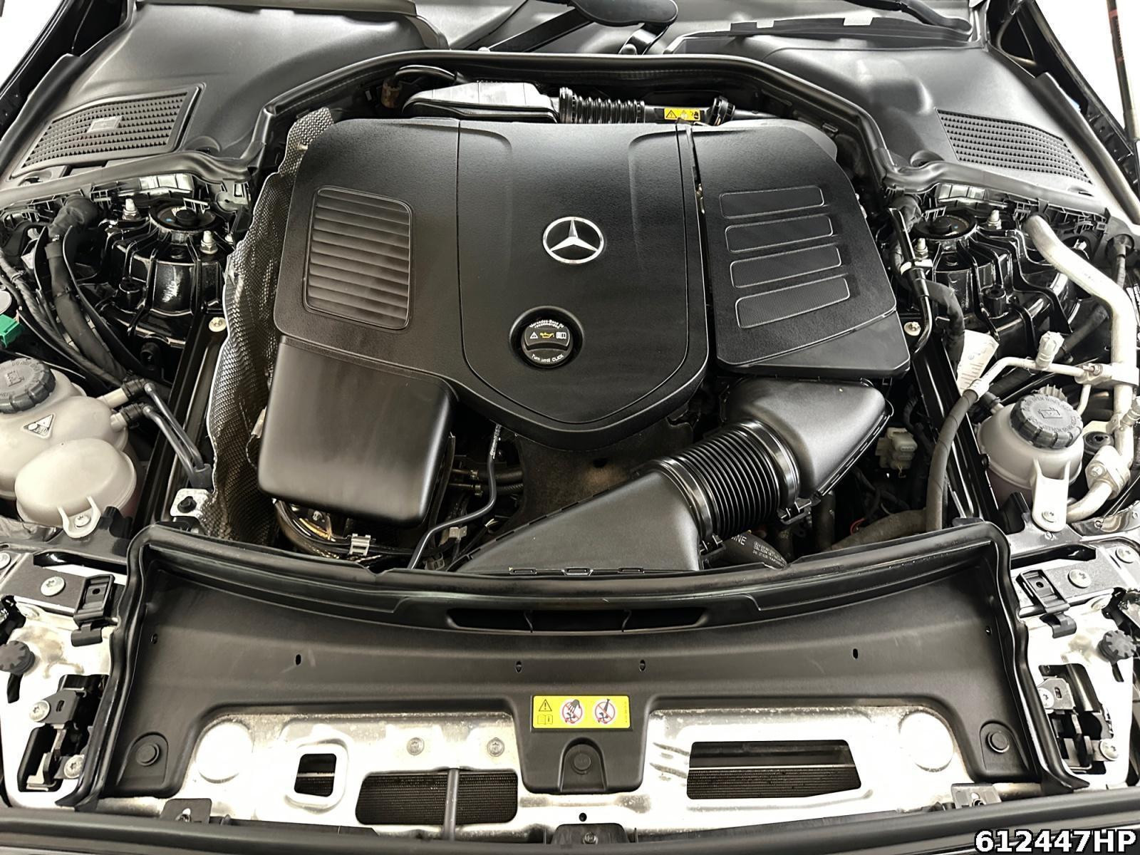 Fahrzeugabbildung Mercedes-Benz C 300 e T Avantgarde Pano AHK Distronic Ambiente