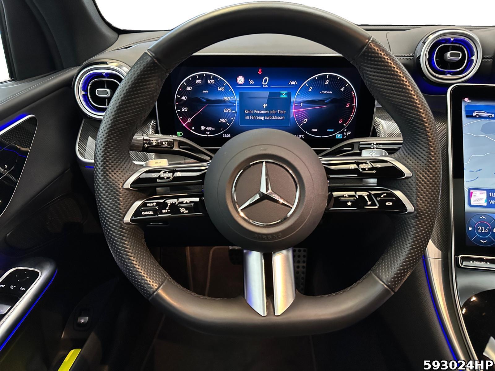 Fahrzeugabbildung Mercedes-Benz GLC 220 d 4M AMG Pano CarPlay AHK Ambiente