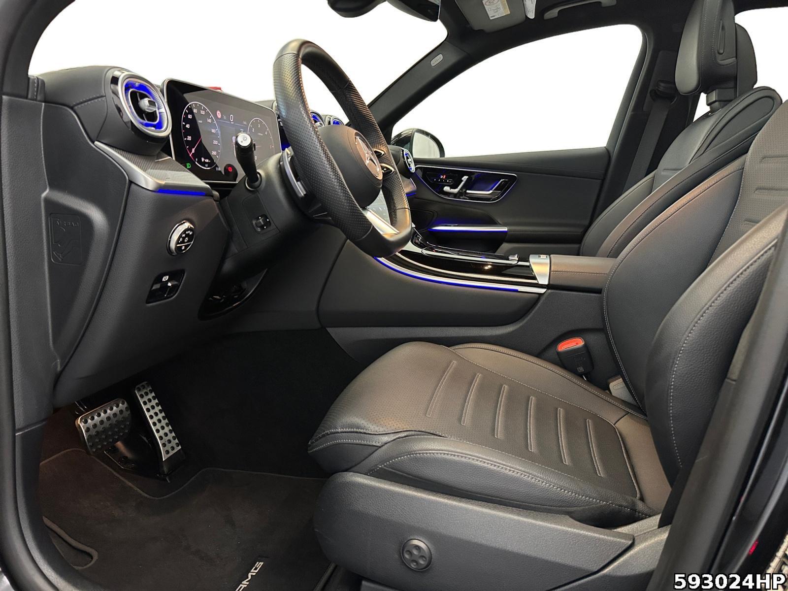 Fahrzeugabbildung Mercedes-Benz GLC 220 d 4M AMG Pano CarPlay AHK Ambiente