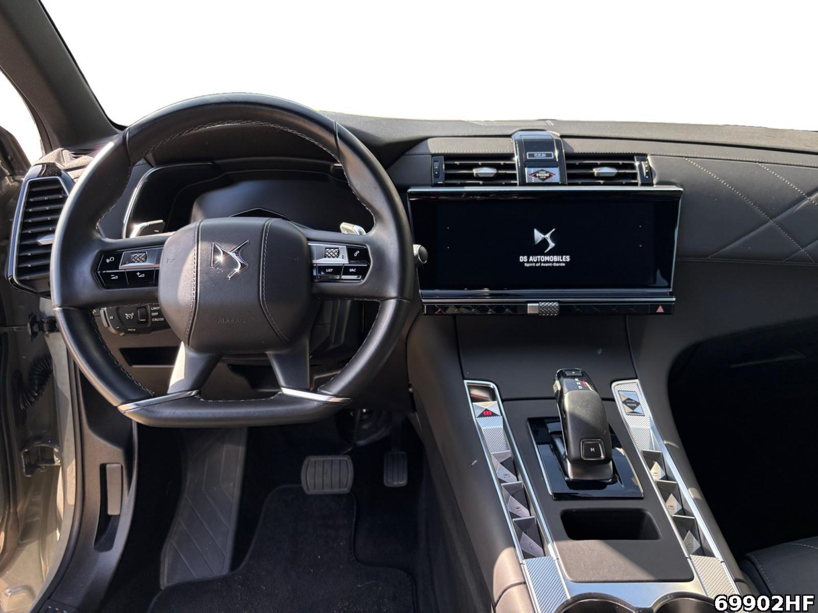Fahrzeugabbildung DS Automobiles DS7 Crossback 1.5 BlueHDi 130 Rivoli (EU6d)