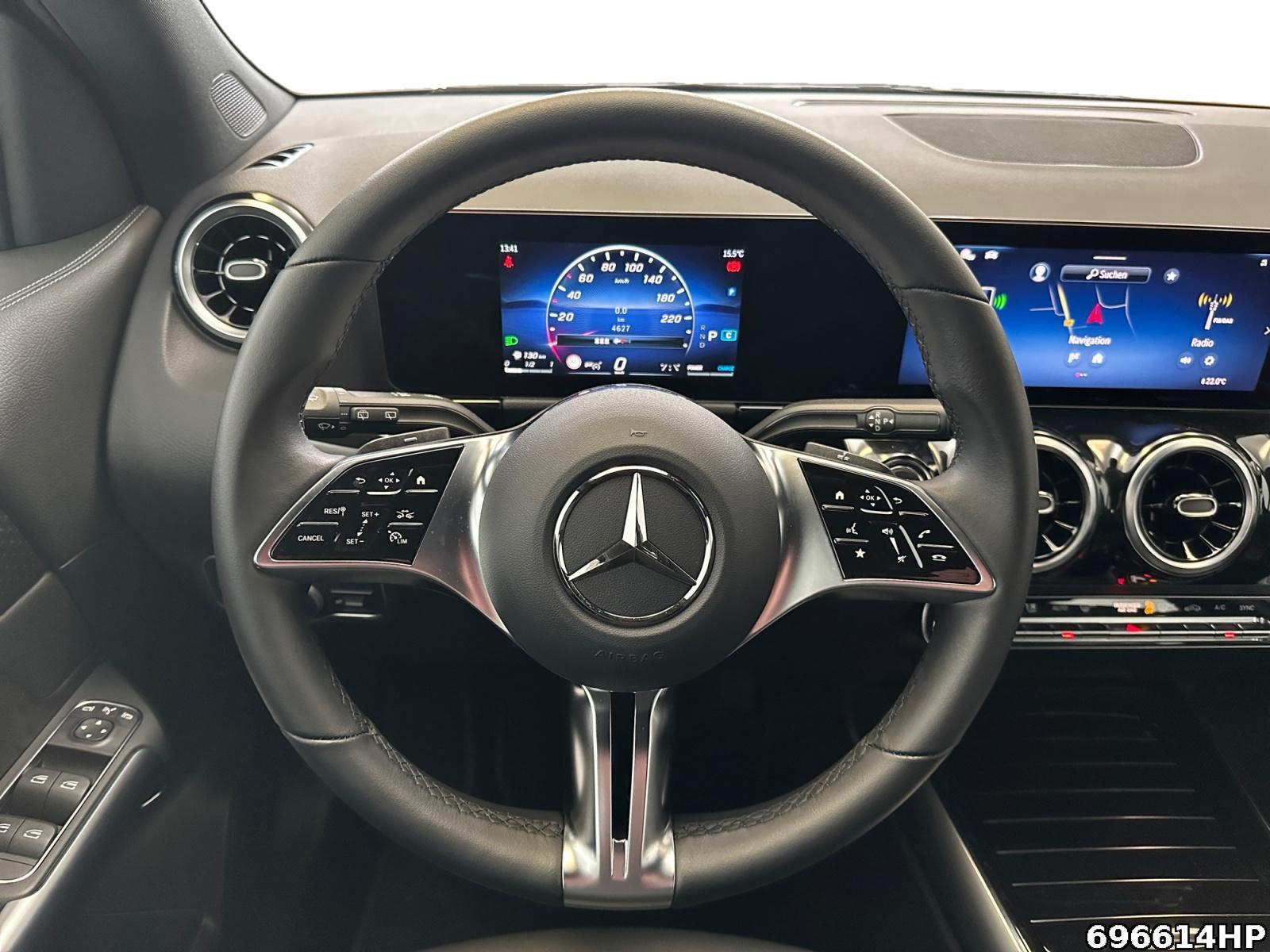 Fahrzeugabbildung Mercedes-Benz GLA 200 Progressive AHK Distronic LED