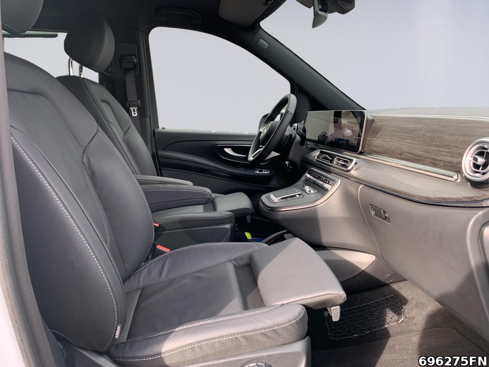 Fahrzeugabbildung Mercedes-Benz V 300 AVG/XXL *8 SITZE*STANDHEIZ*AHK*360° KAM*