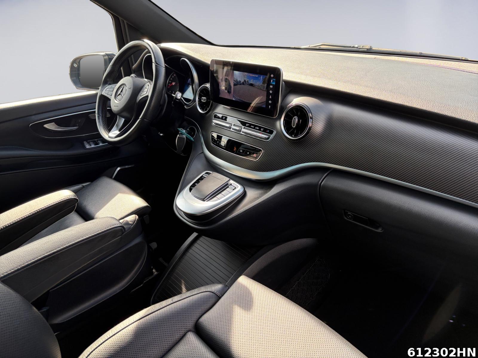 Fahrzeugabbildung Mercedes-Benz V 300 EAV/L *AMG*Panorama*Burmester*360°*Distron
