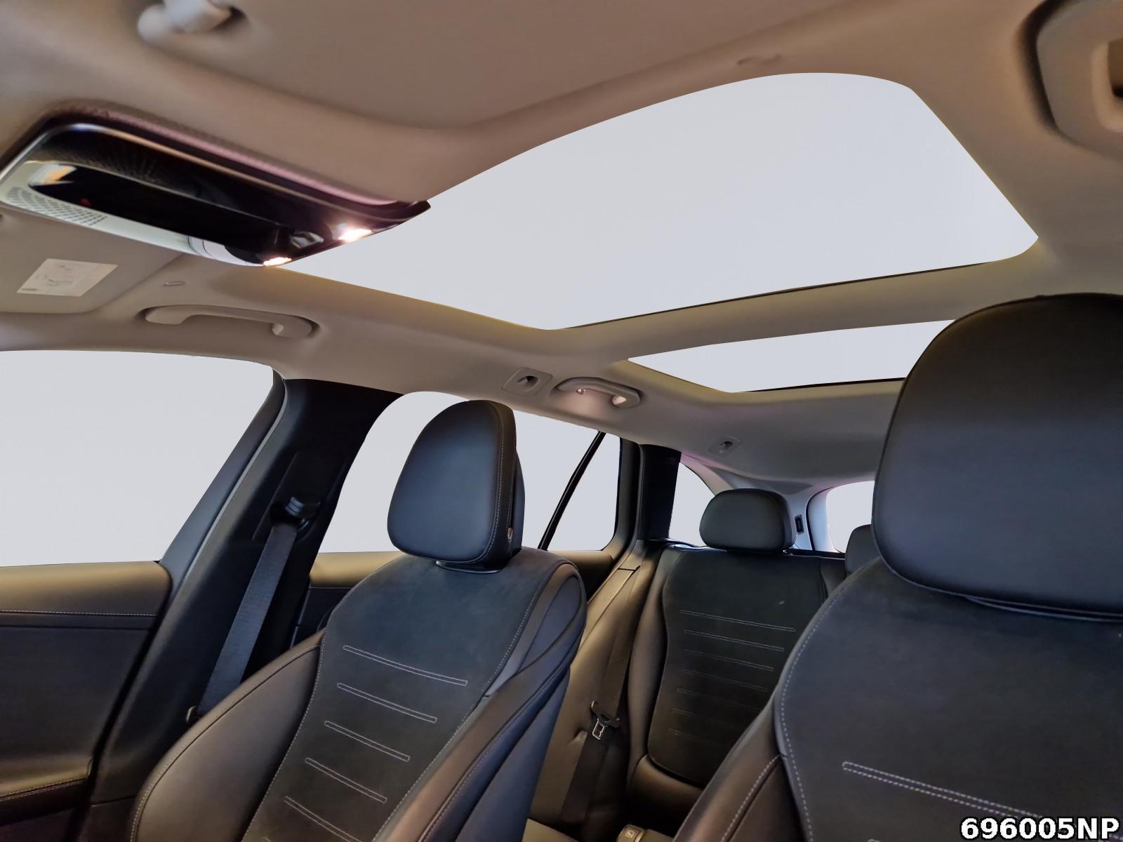 Fahrzeugabbildung Mercedes-Benz C 220 d T AMG Line Panorama Rückfahrkamera DAB+