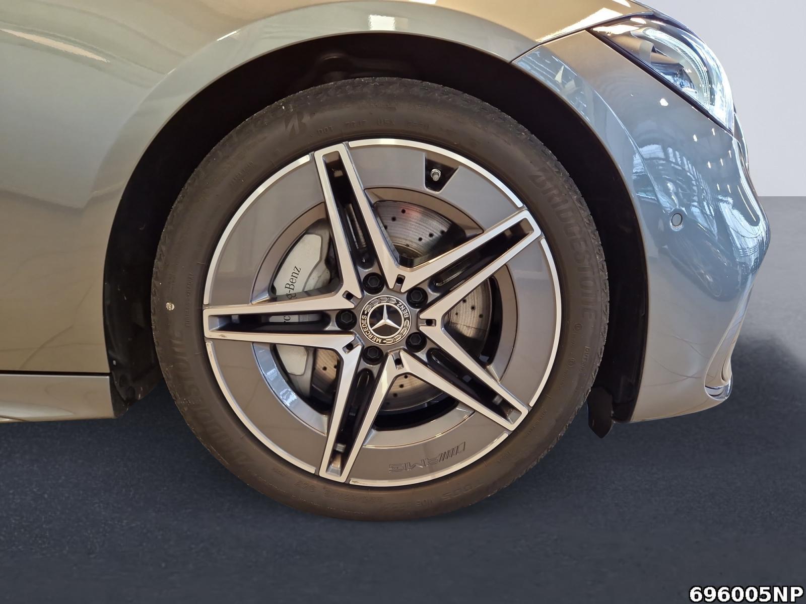 Fahrzeugabbildung Mercedes-Benz C 220 d T AMG Line Panorama Rückfahrkamera DAB+