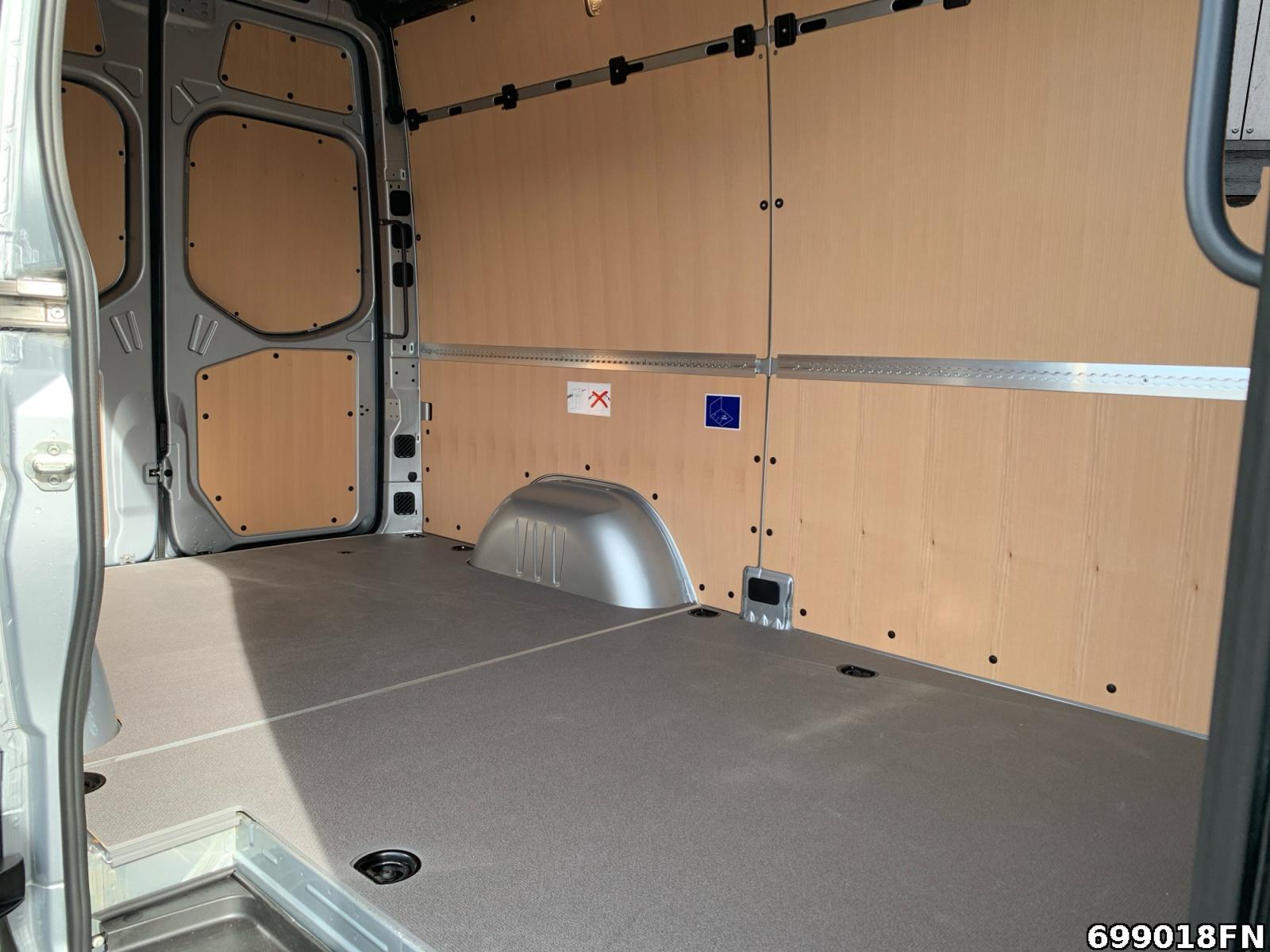 Fahrzeugabbildung Mercedes-Benz Sprinter 315 SELECT L2H2 LED*AHK*360° KAMERA*UVM