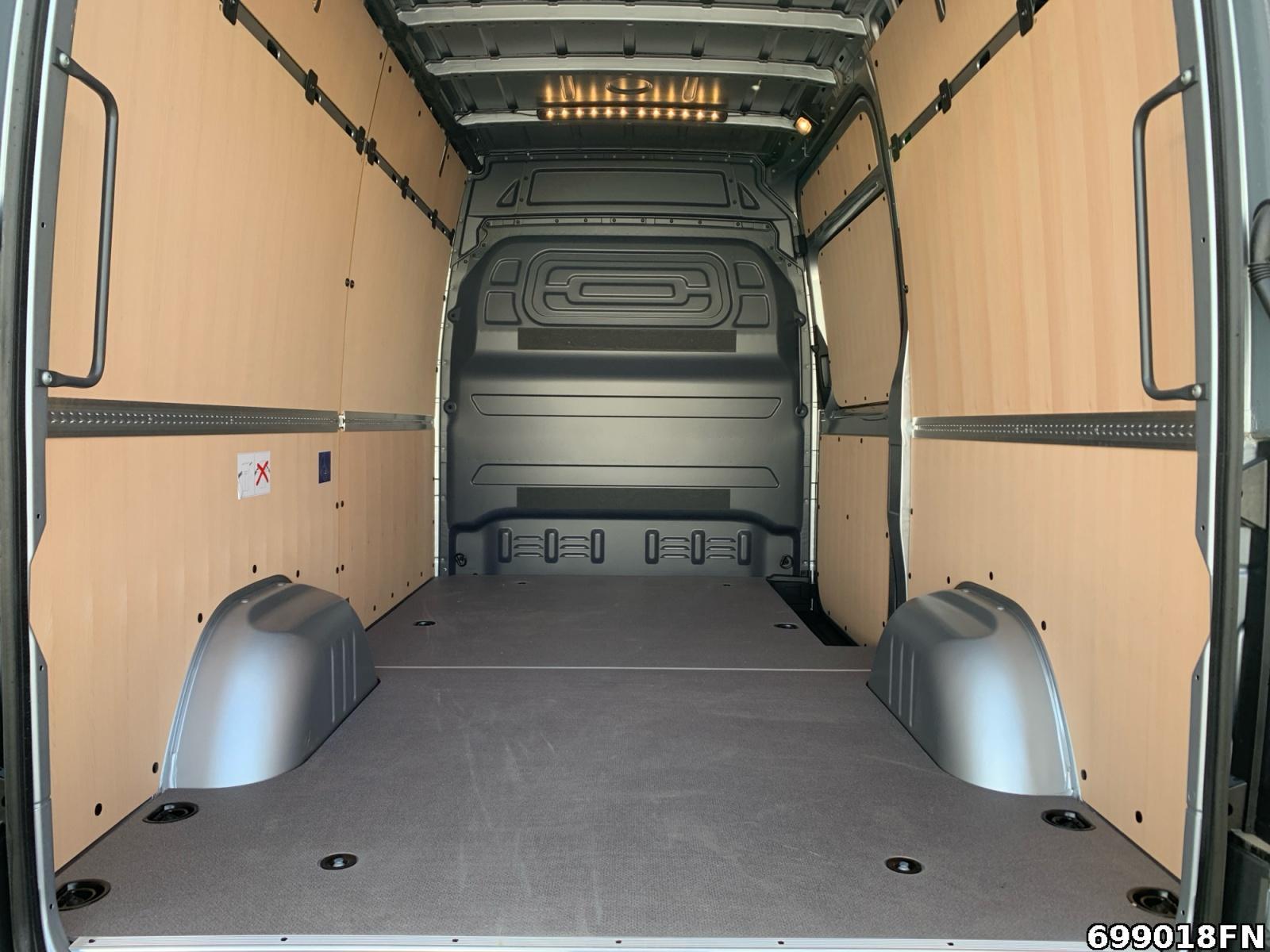 Fahrzeugabbildung Mercedes-Benz Sprinter 315 SELECT L2H2 LED*AHK*360° KAMERA*UVM