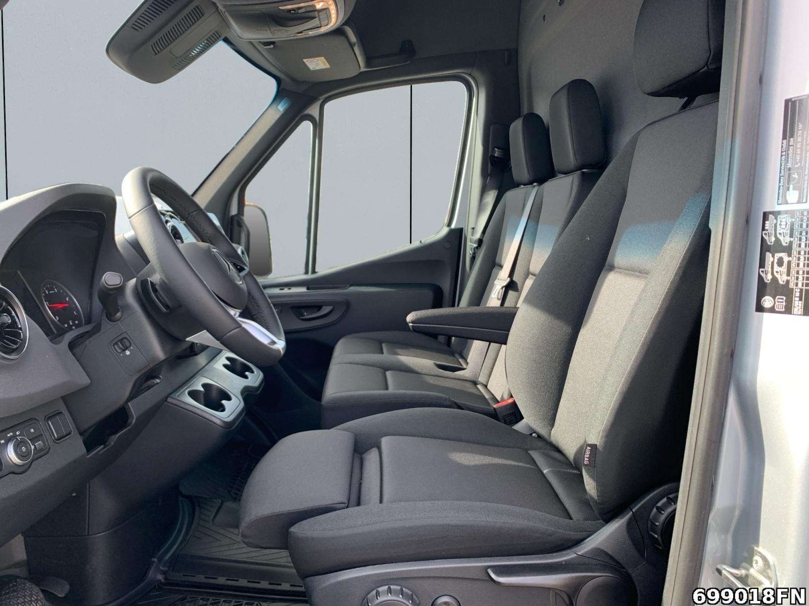 Fahrzeugabbildung Mercedes-Benz Sprinter 315 SELECT L2H2 LED*AHK*360° KAMERA*UVM