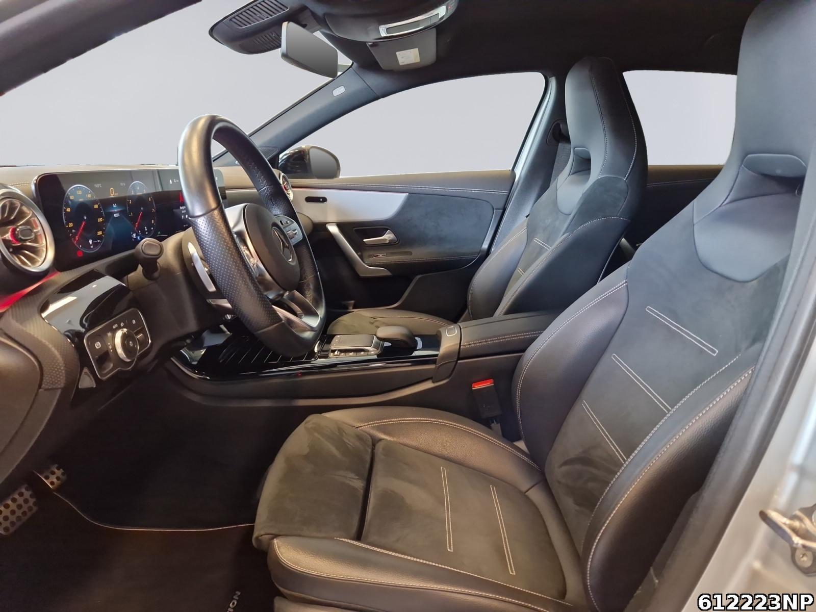 Fahrzeugabbildung Mercedes-Benz A 200 AMG Line Edition 2021 AHK Night Multibeam