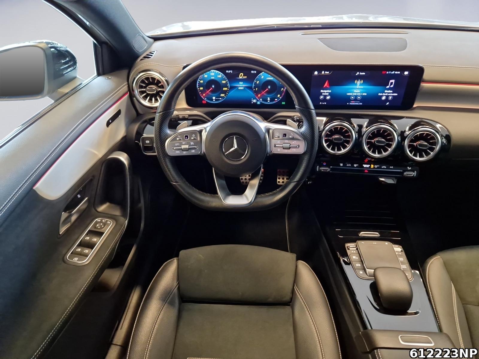 Fahrzeugabbildung Mercedes-Benz A 200 AMG Line Edition 2021 AHK Night Multibeam