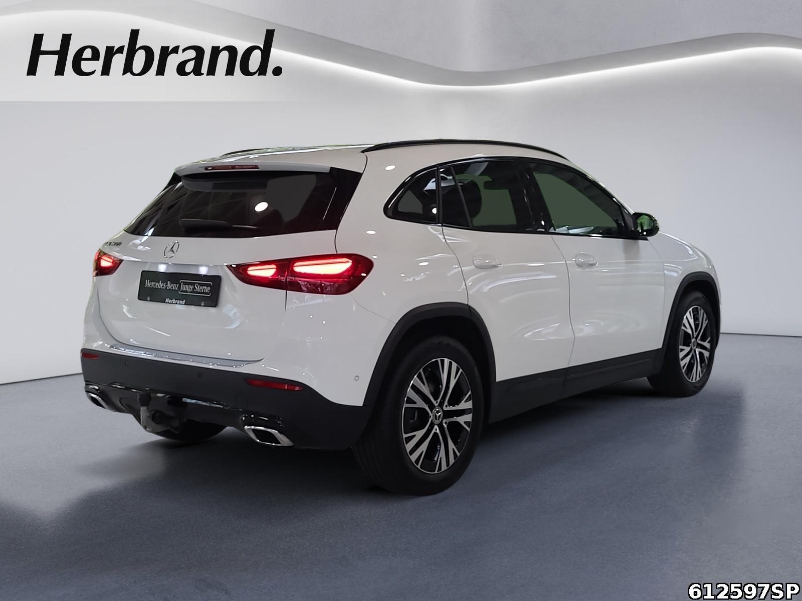 Fahrzeugabbildung Mercedes-Benz GLA 200 Progressive AHK Night Kamera LED