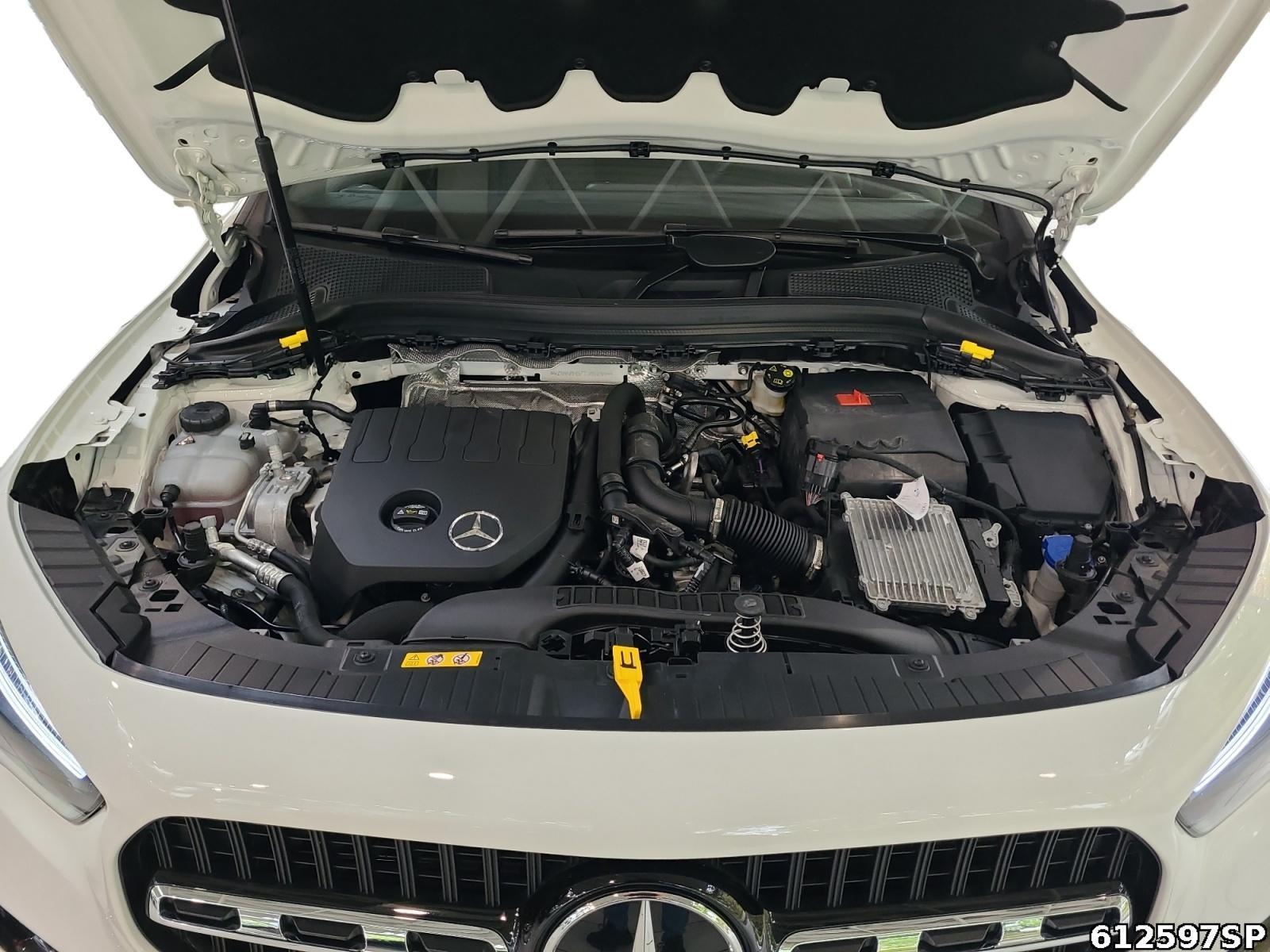 Fahrzeugabbildung Mercedes-Benz GLA 200 Progressive AHK Night Kamera LED