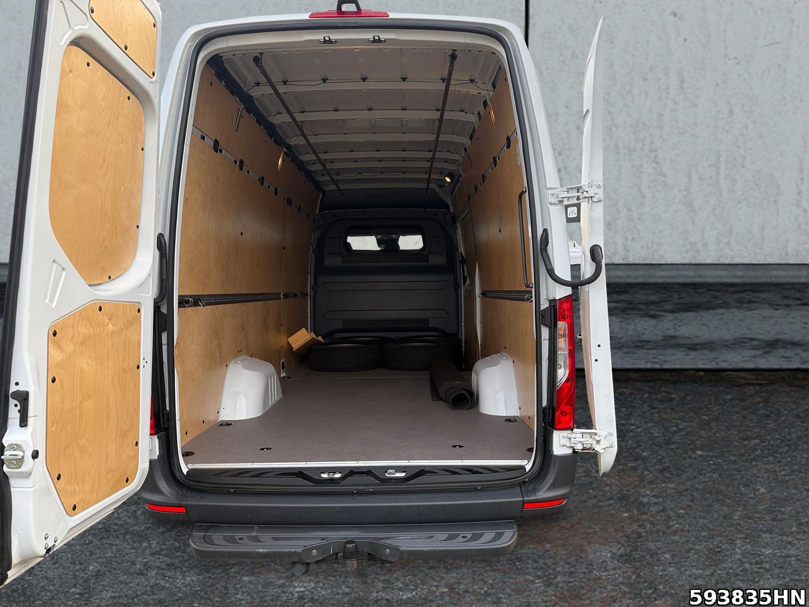 Fahrzeugabbildung Mercedes-Benz Sprinter 317 CDI *L3H2*LED*Autom.*AHK*Distronic*