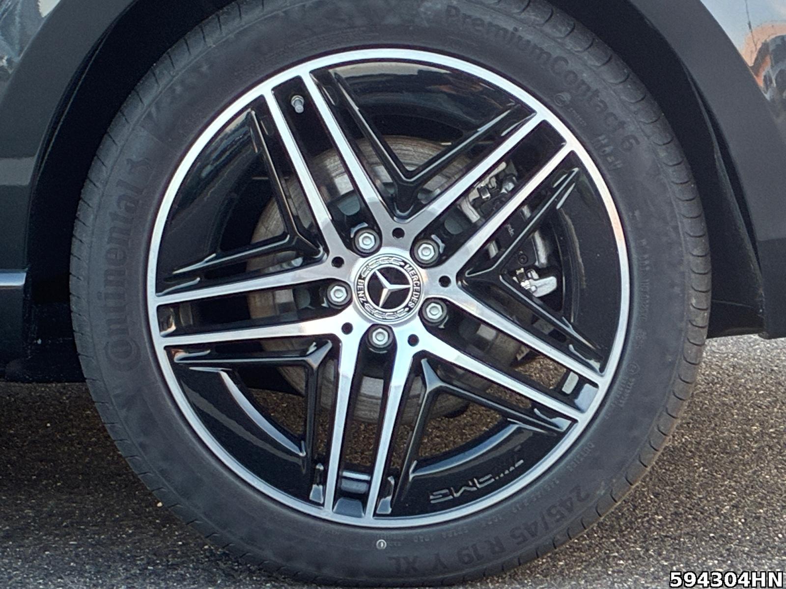 Fahrzeugabbildung Mercedes-Benz V 250 AVG/L AMG *7 SITZE*STANDHEIZ*AHK*BURMESTER