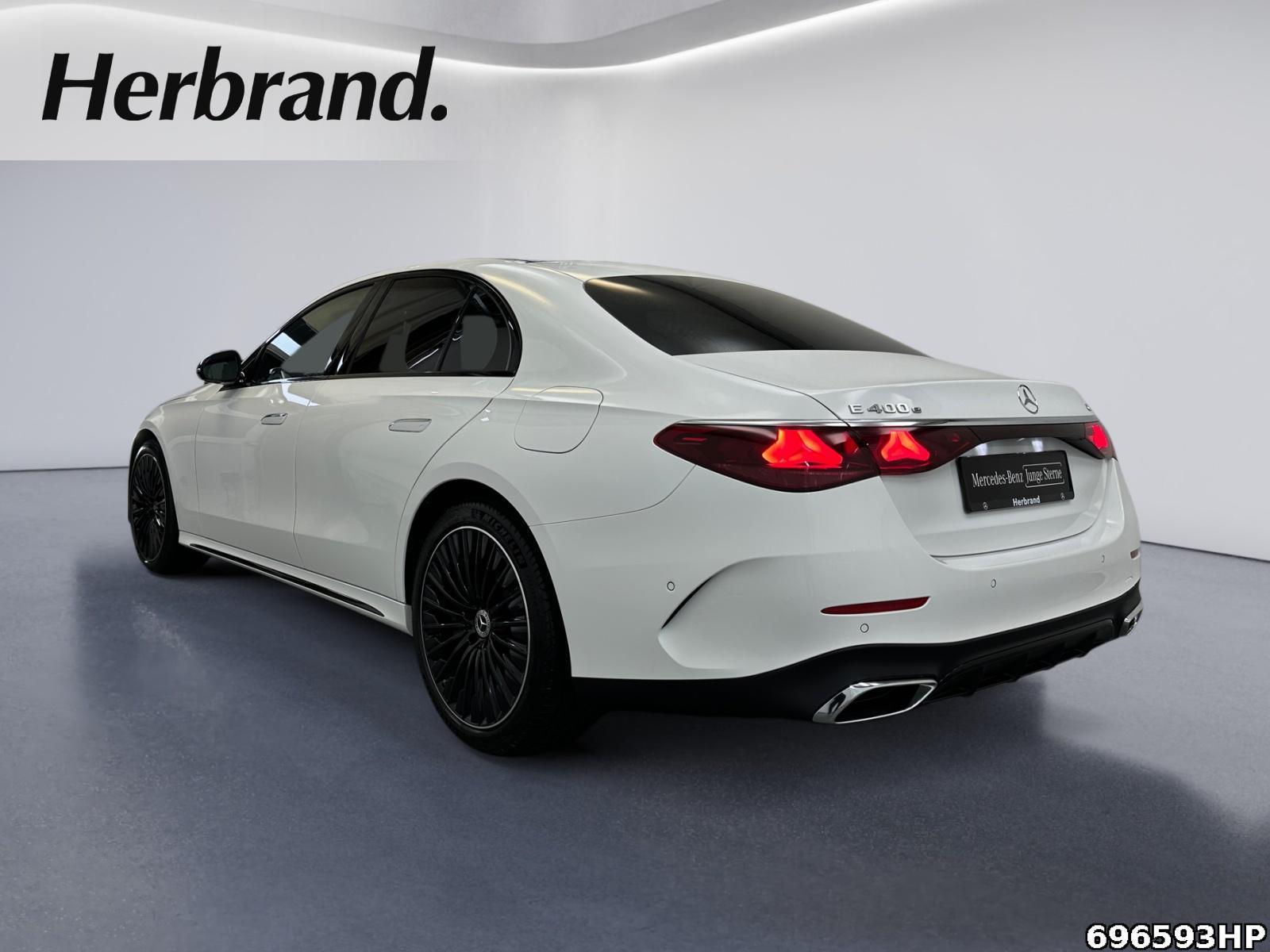 Fahrzeugabbildung Mercedes-Benz E 400 e 4M AMG Night Pano 360° DIGITAL LIGHT 20
