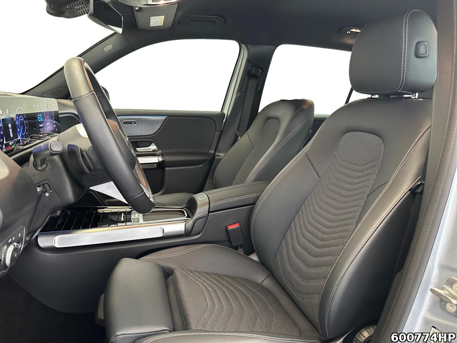 Fahrzeugabbildung Mercedes-Benz EQB 4M Progressive Ambiente CarPlay Totw