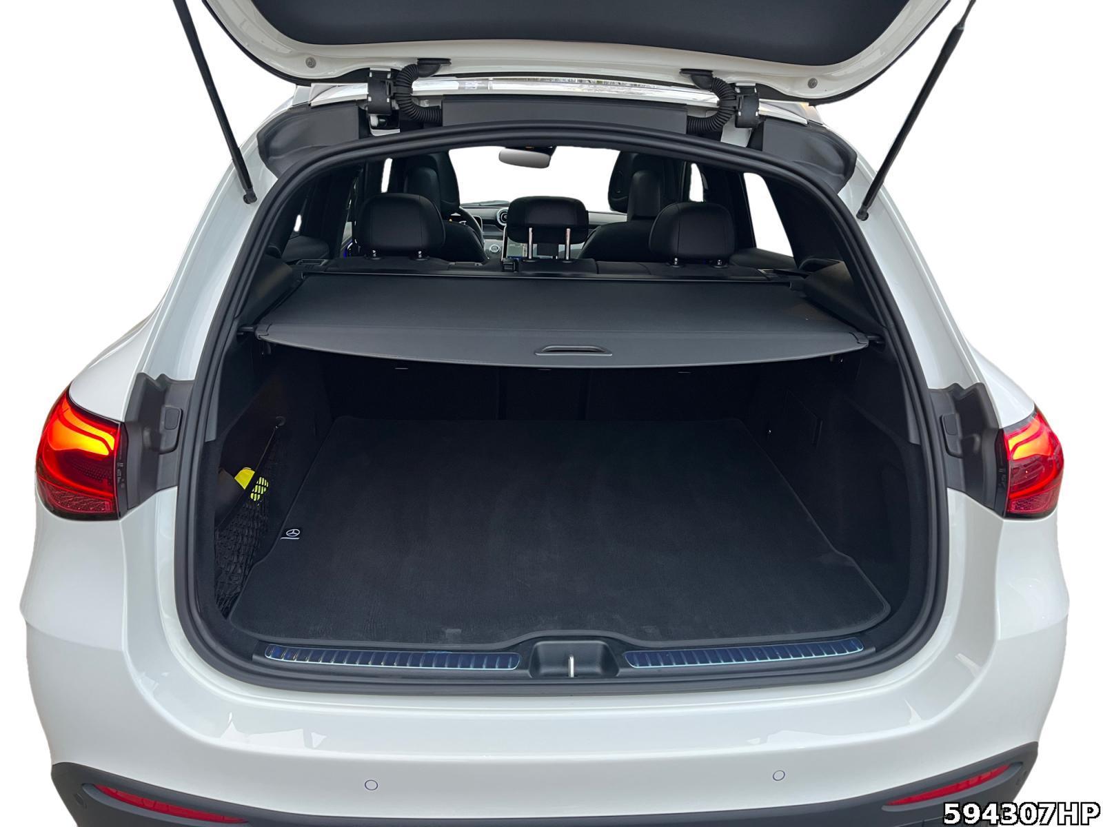 Fahrzeugabbildung Mercedes-Benz GLC 450 d 4M AMG AHK Pano Memory 360° Distronic