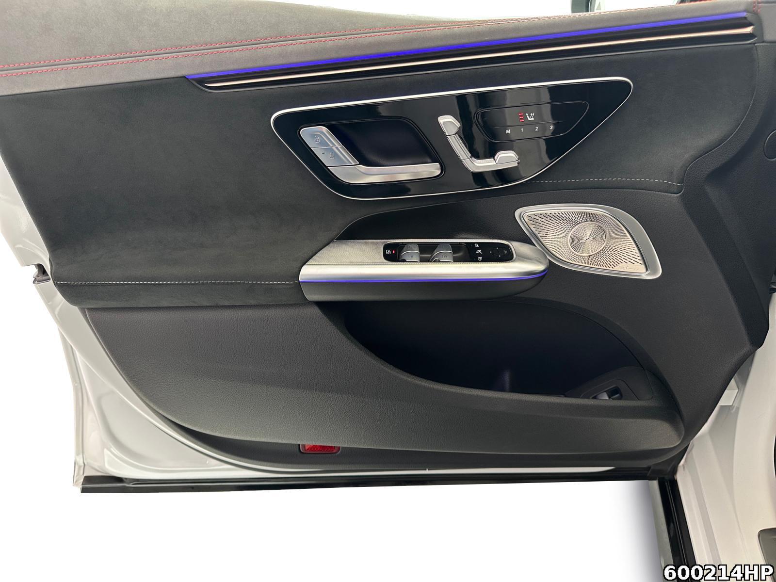Fahrzeugabbildung Mercedes-Benz EQE AMG Night Airmatic Burmester Ambiente