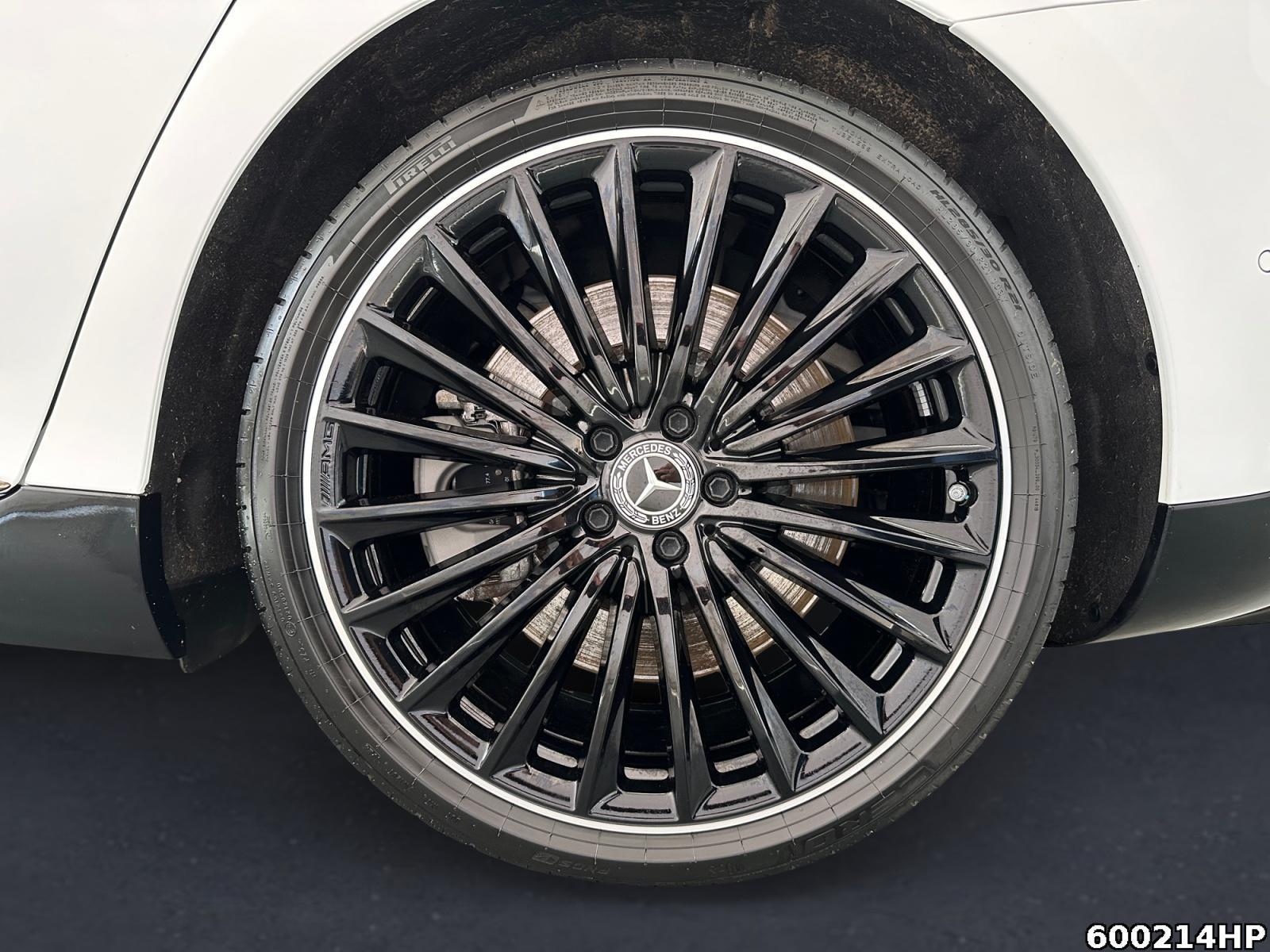 Fahrzeugabbildung Mercedes-Benz EQE AMG Night Airmatic Burmester Ambiente