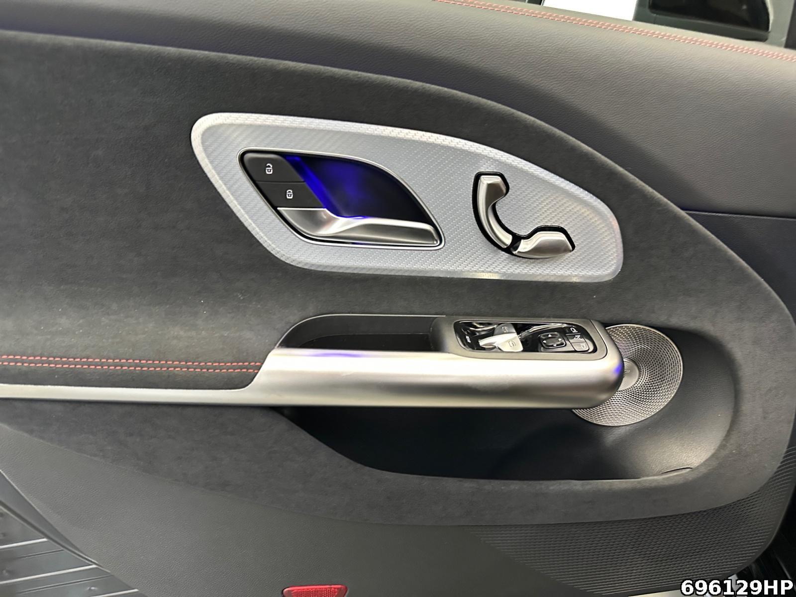 Fahrzeugabbildung Mercedes-Benz CLA 250 Shooting Brake +AMG+NIGHT+HUD+BURMESTER+SUPERS+