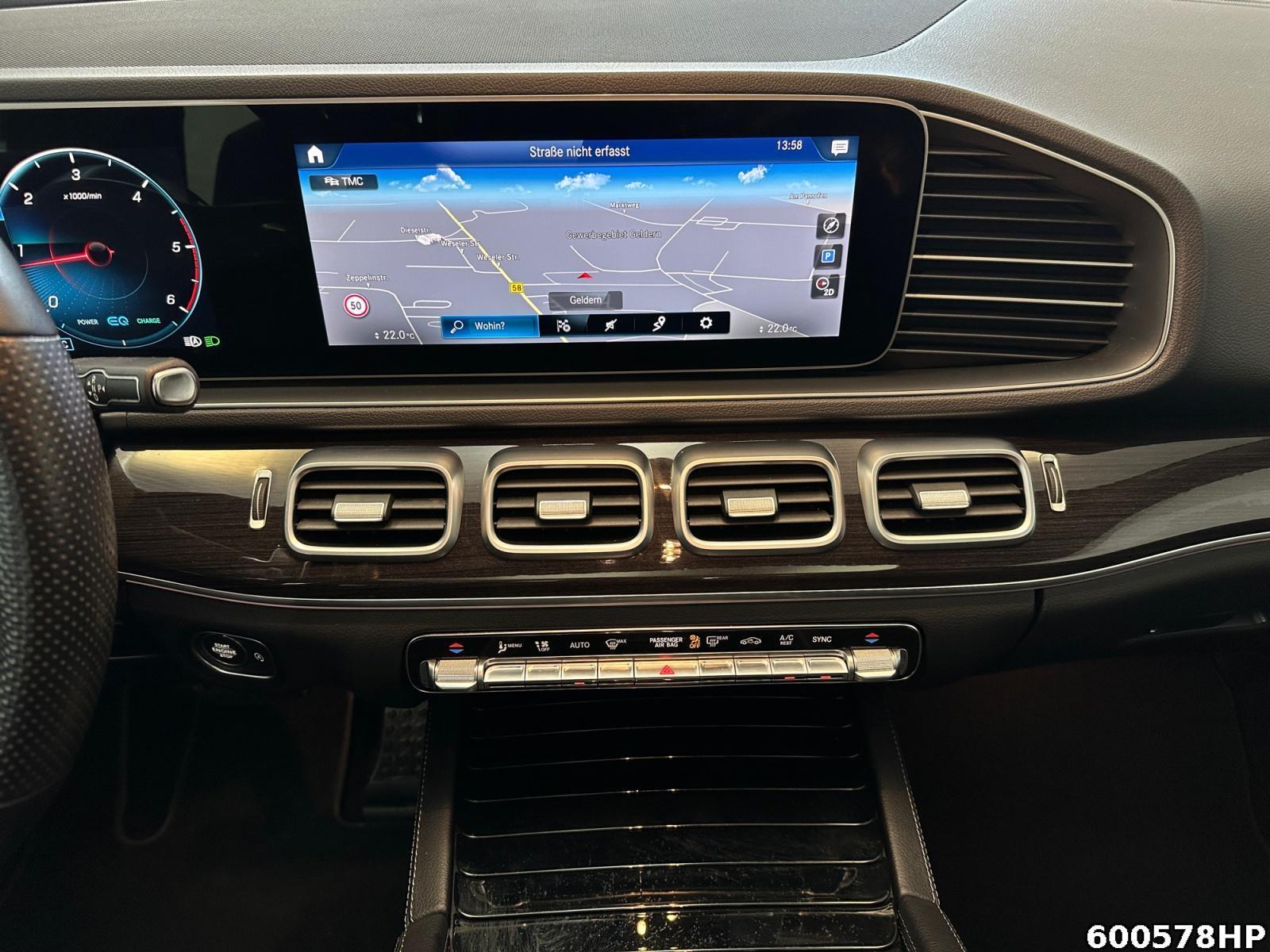 Fahrzeugabbildung Mercedes-Benz GLE 300 d 4M Pano DISTRONIC AHK CarPlay Widesrc