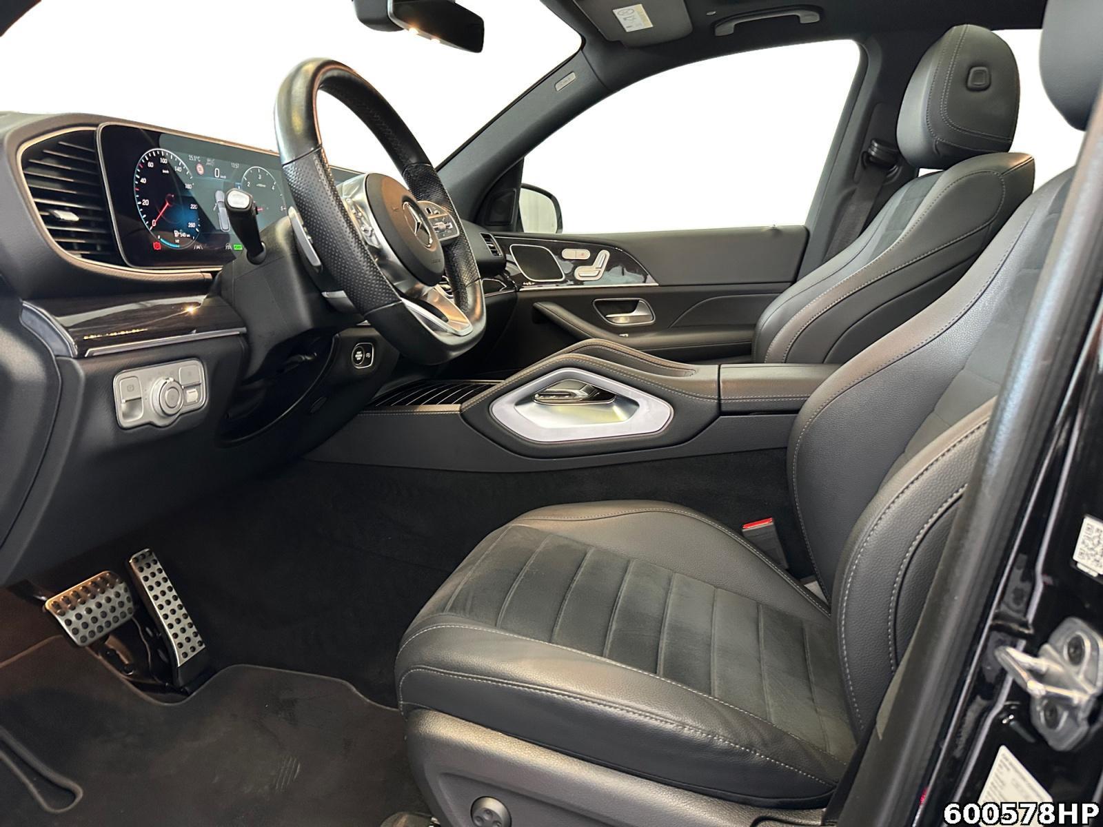 Fahrzeugabbildung Mercedes-Benz GLE 300 d 4M Pano DISTRONIC AHK CarPlay Widesrc