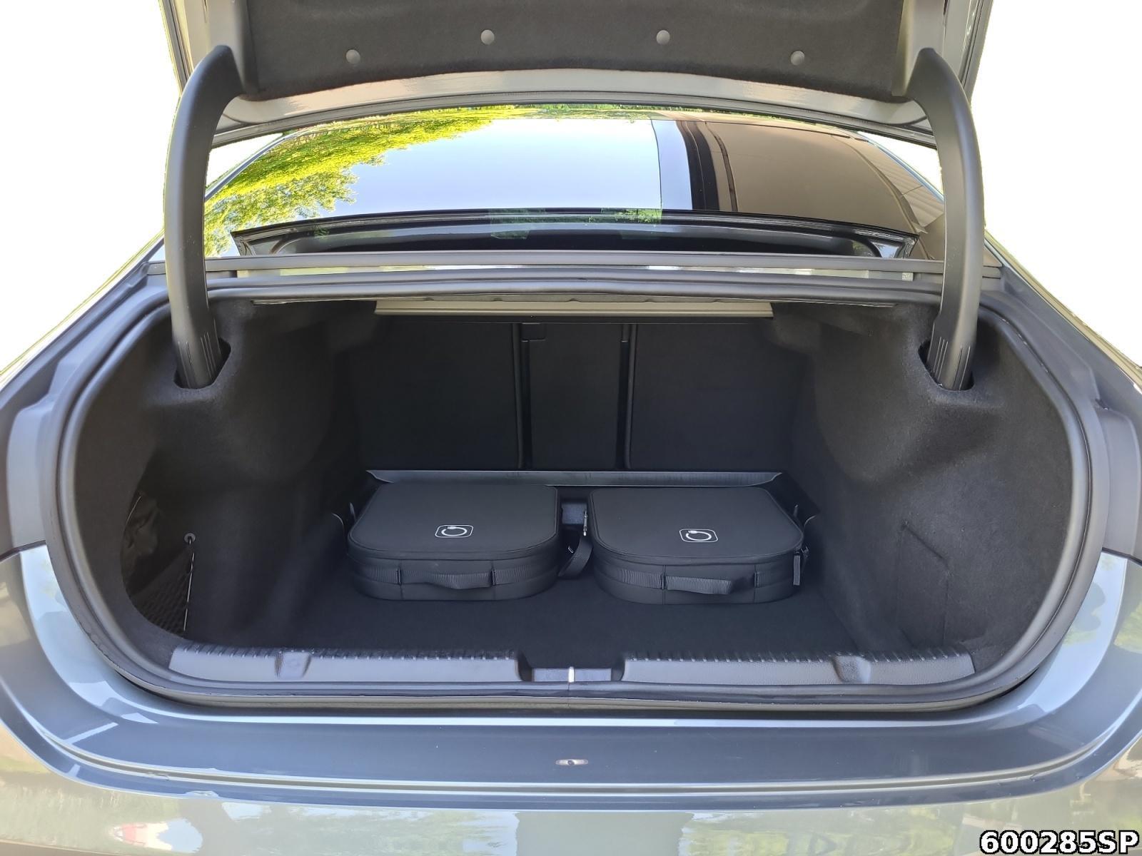 Fahrzeugabbildung Mercedes-Benz EQE AMG Pano Memory Distronic CarPlay Totw.