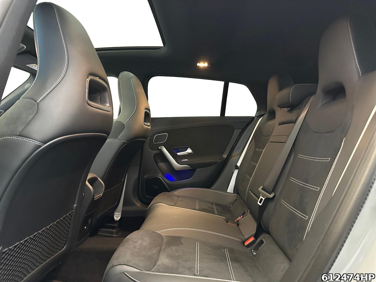 Fahrzeugabbildung Mercedes-Benz CLA 200 Shooting Brake AMG Pano Night Distronic Keyless 360°