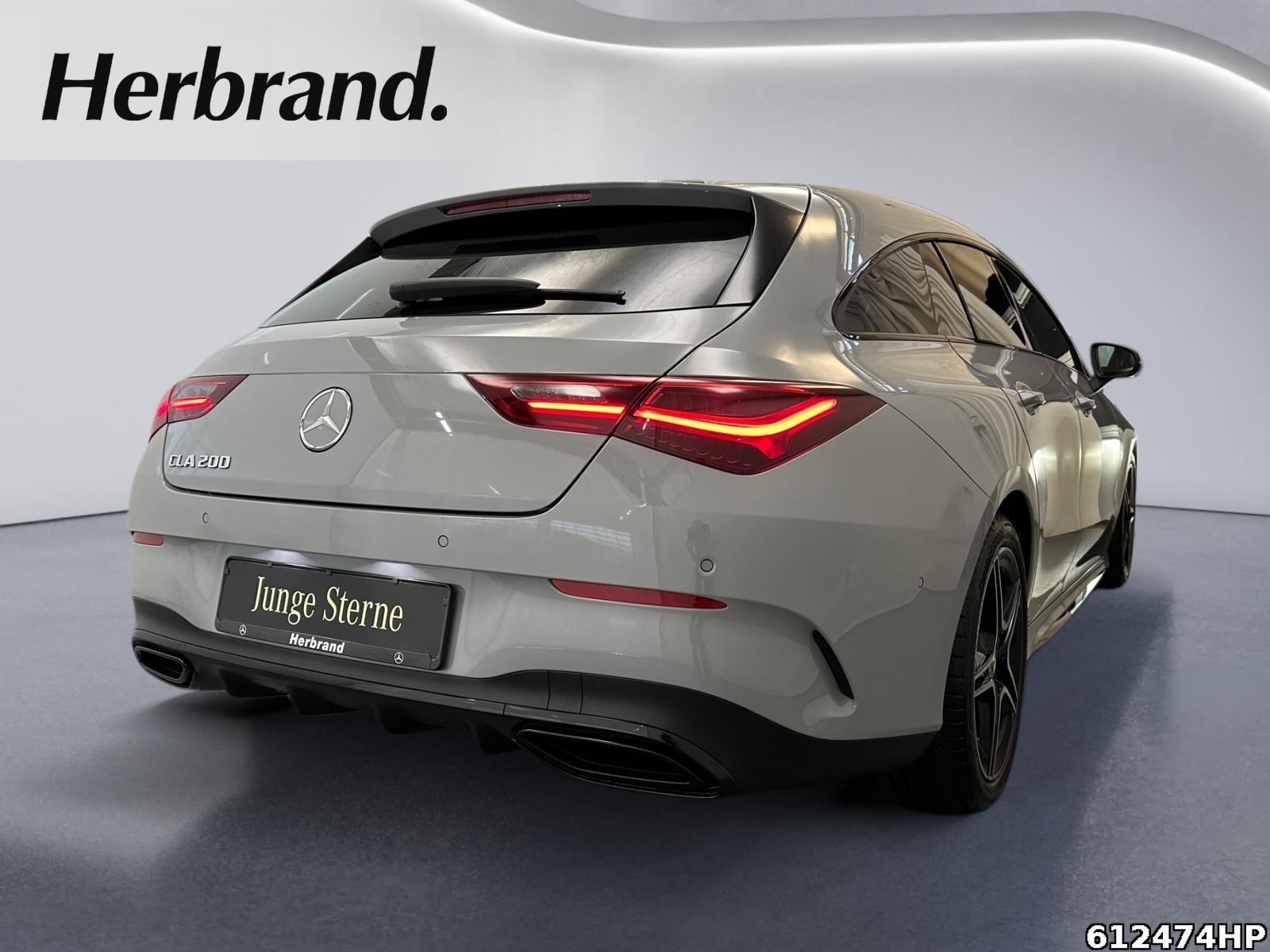 Fahrzeugabbildung Mercedes-Benz CLA 200 Shooting Brake AMG Pano Night Distronic Keyless 360°