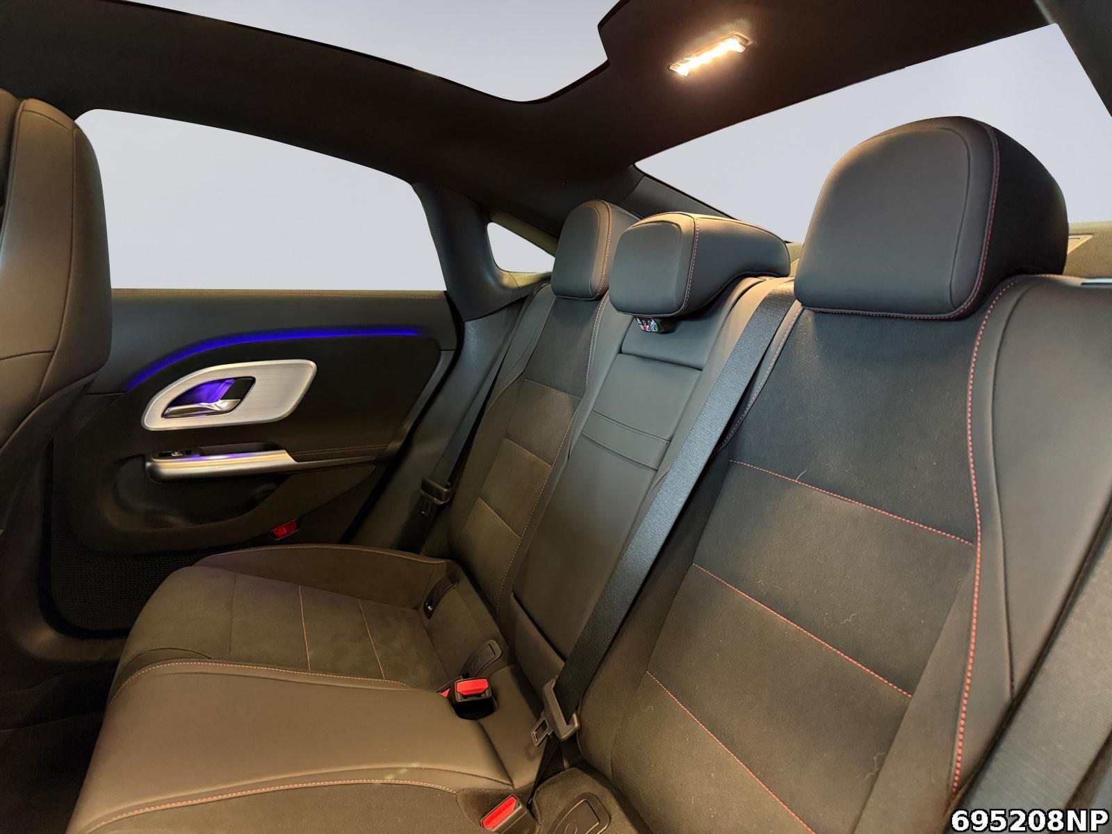 Fahrzeugabbildung Mercedes-Benz CLA 250 AMG+Premium-Paket+MEMORY+MASSAGE