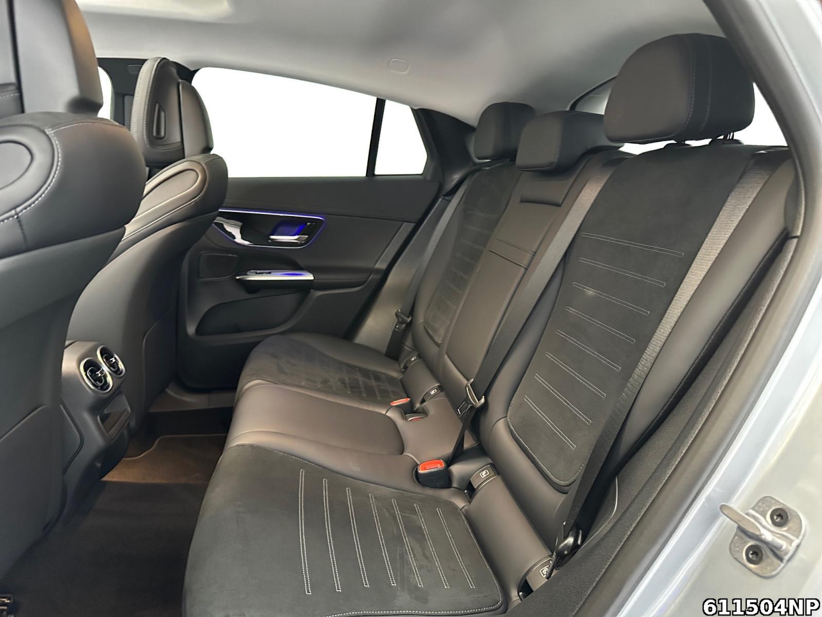 Fahrzeugabbildung Mercedes-Benz GLC 300 de 4M AMG Coupé Night Pano AHK CarPlay