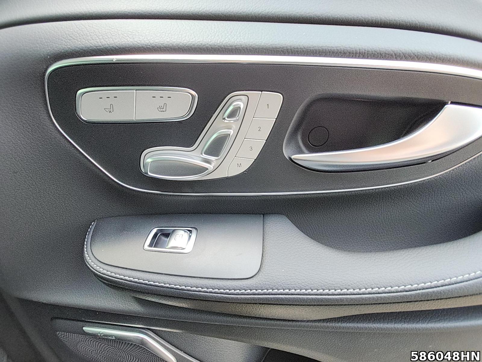 Fahrzeugabbildung Mercedes-Benz V 250 AVG/L AMG AIRMATIC*STANDHEIZ*SITZBELÜFTUNG