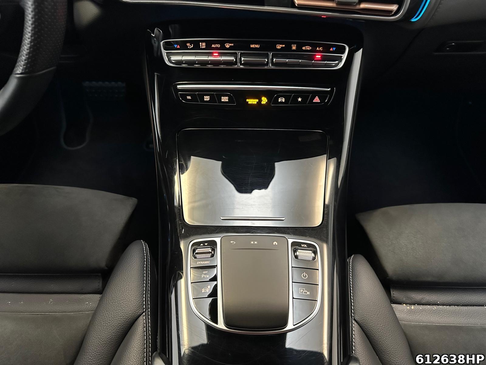 Fahrzeugabbildung Mercedes-Benz EQC 4M AMG AHK 360° Distronic 21