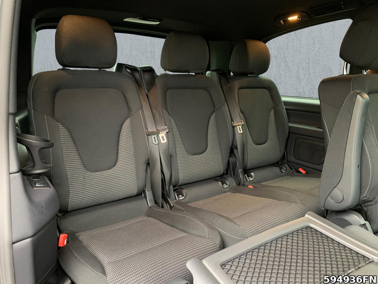 Fahrzeugabbildung Mercedes-Benz V 250 ED/K DISTRONIC*LED*DREHBARE SITZE VORN